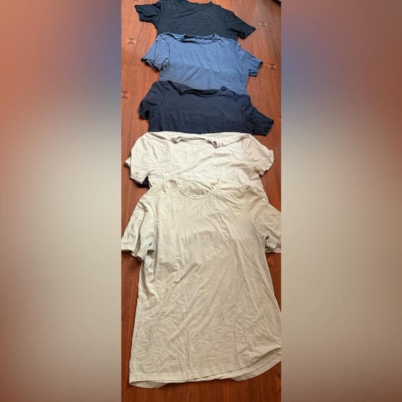 Lot of LuLuLemon Tee shirts.  RESERVED ….. Do not purchase - Picture 2 of 3